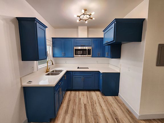 2nd image of 1430 Linden Ave #1430B