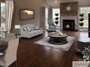 09 Hillsborough Dr, Monroe, NJ 08831