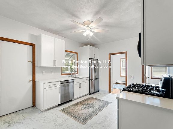 3rd image of 339 Norfolk St #3