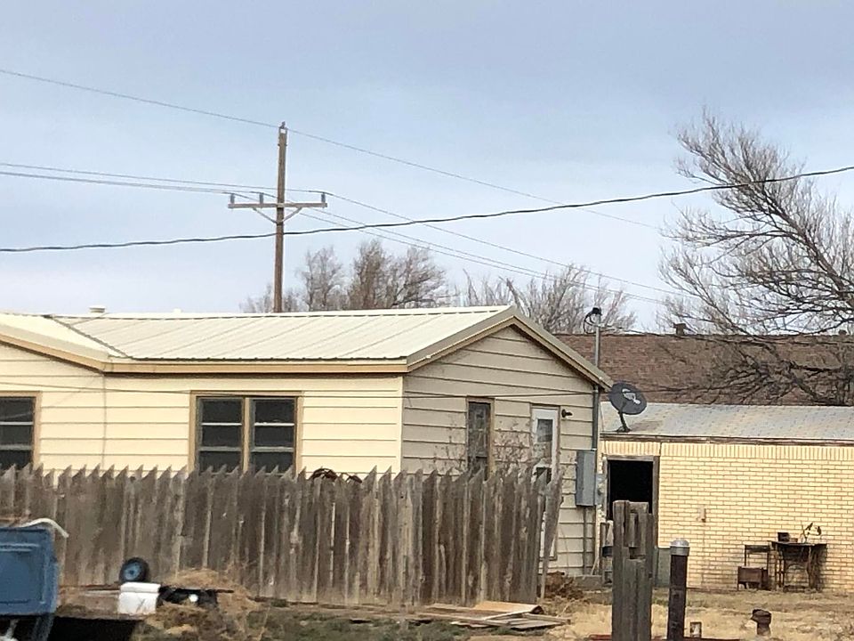 2nd image of 912 N Maddox Ave
