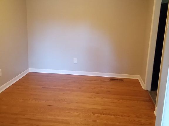 5th image of 9240 Guyot Dr