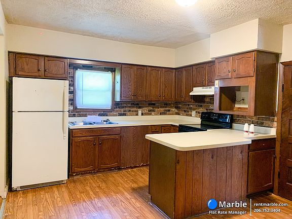3rd image of 640 N Berwick Ave
