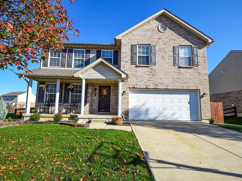 1st image of 206 Wellington Ct