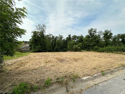 Dickson St, Weirton, WV, 26062