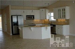 2nd image of 2101 N Shore Drive #A