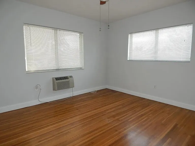 1200 Marseille Dr — Photo 11