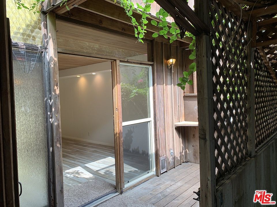 1st image of 1850 Pandora Ave #2