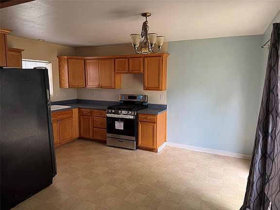 5th image of 1634 Exchange Ave