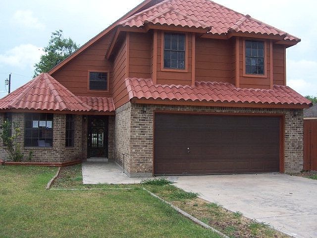 1st image of 950 Sasha Cir