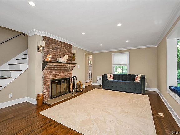 5th image of 51 Deepdale Drive