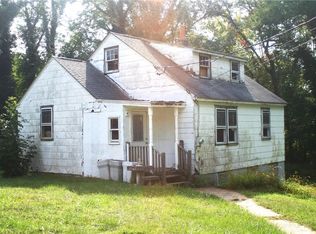 1075 Spillway Rd, Shrub Oak, NY 10588