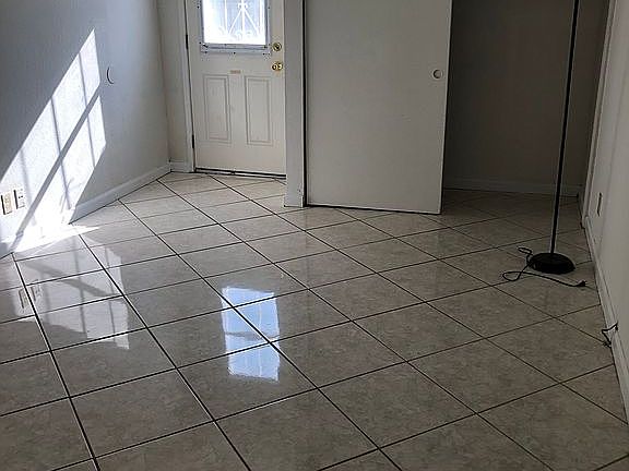 5th image of 1845 Woodridge Way