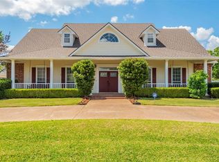 2100 Lakeridge Cir, Ennis, TX 75119
