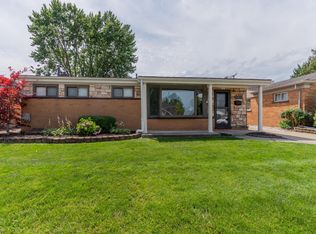 31819 Courtland St, Saint Clair Shores, MI