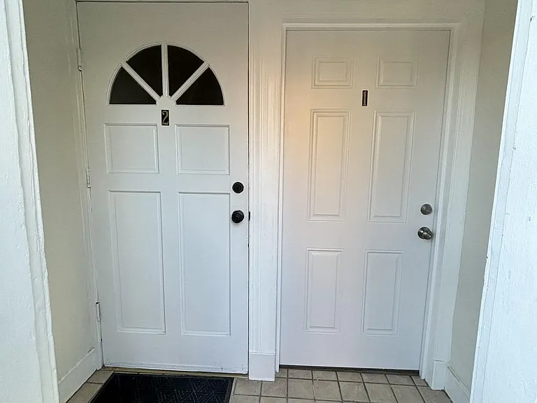 325 V St NE #1 — Photo 3