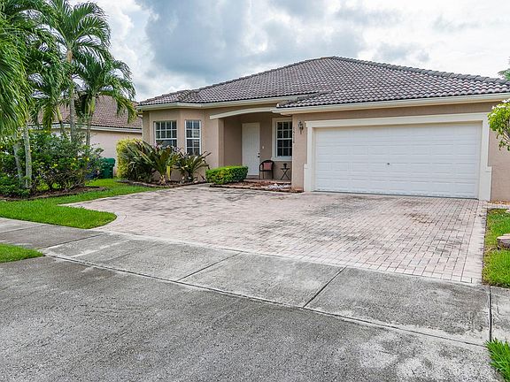 3rd image of 14116 SW 160th Ave #14116