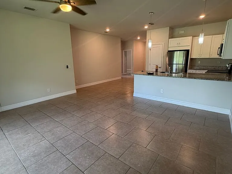 1031 San Cristobal Ave — Photo 14