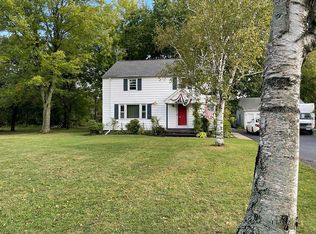 1592 N Creek Rd, Lake View, NY 14085