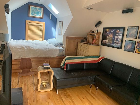 2nd image of 2749 Colfax Ave S #3