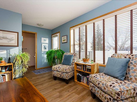3rd image of 6220 Orr Dr #160