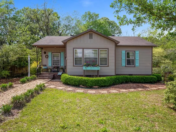 952 Matthews Ave, Ozark, AL 36360