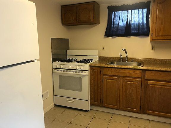 2nd image of 131 Dawn Dr