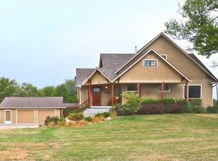 4880 Old K7 Hwy, Shawnee, KS 66226