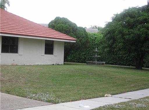 Home For Sale In Woodfield Hunt Club