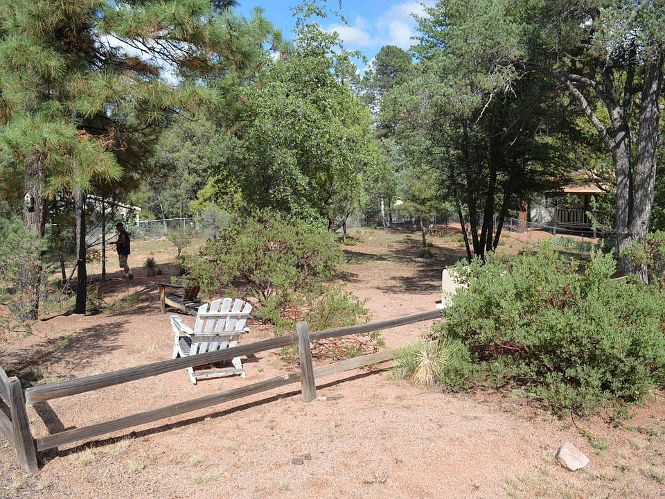 2nd image of 308 E Pinnacle Cir