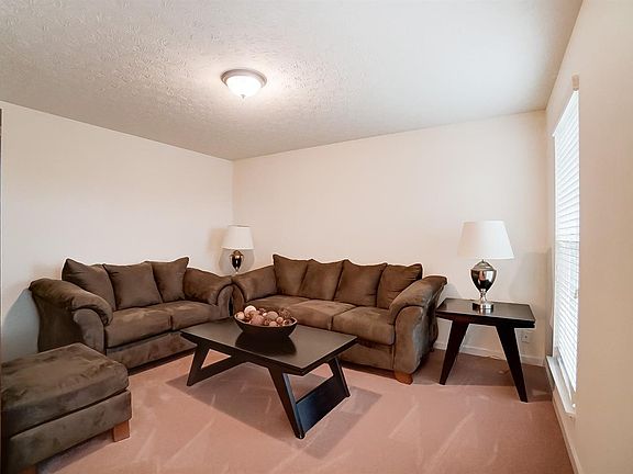5th image of 8724 Schneiders Farm Ct