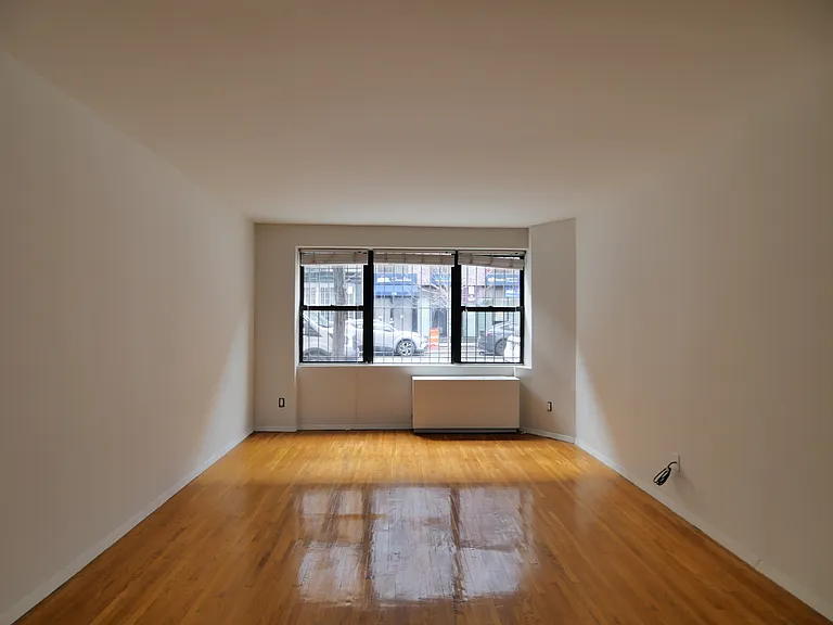 317 E 91st St #C1 — Photo 3