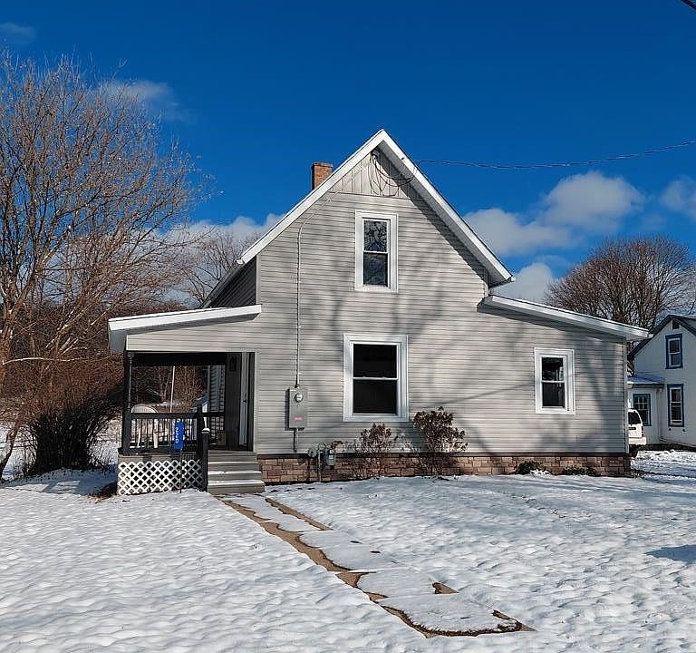 1st image of 220 W Loudon Ave