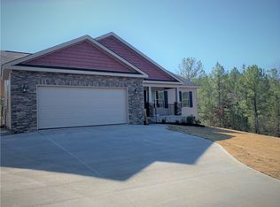 2 Lebanon Rd, Pendleton, SC 29670