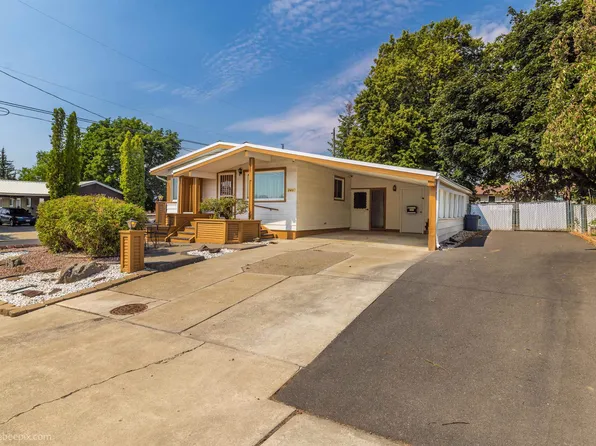 740 Clover Ct, Cheney, WA 99004