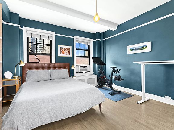 5th image of 141 E 3rd St APT 6I