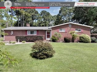 100 Lambs Creek Dr, Yorktown, VA 23693