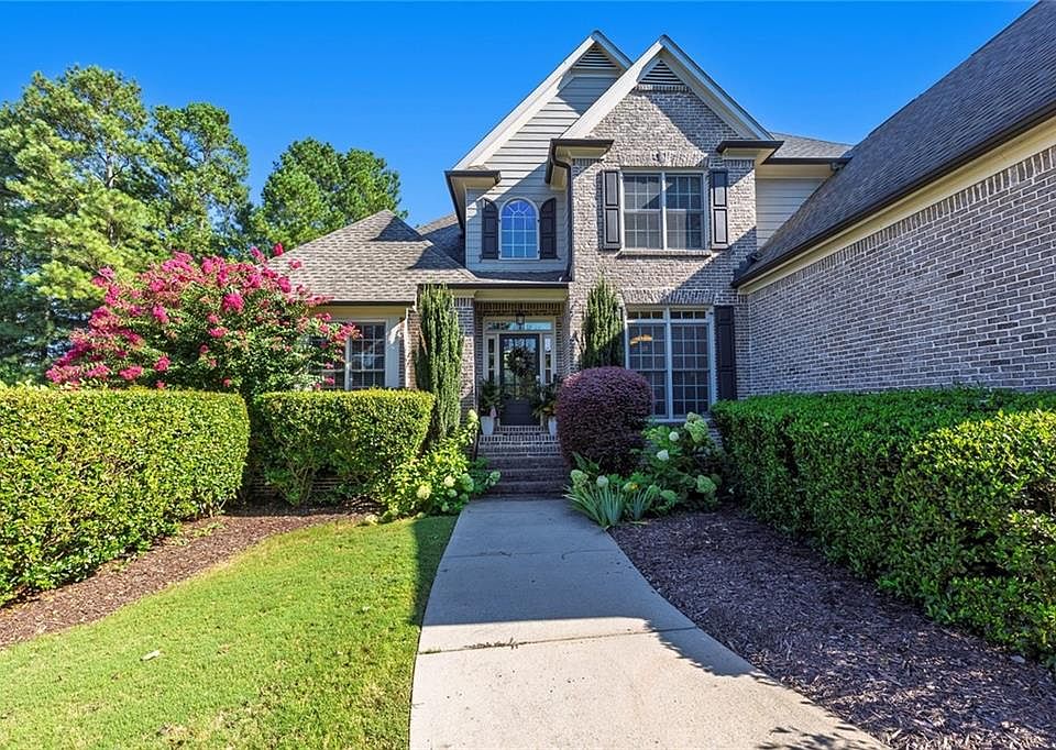 1st image of 140 Arthur Hills Dr