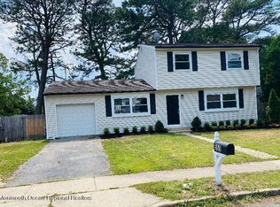 555 Susan Dr, Brick, NJ 08723