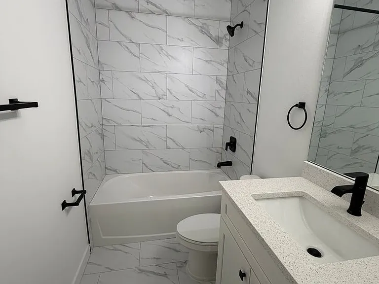 2434 Quentin Ave S — Photo 8