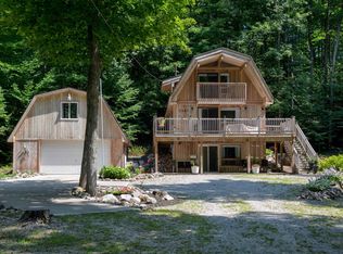 2481 S Schomberg Rd, Lake Leelanau, MI 49653