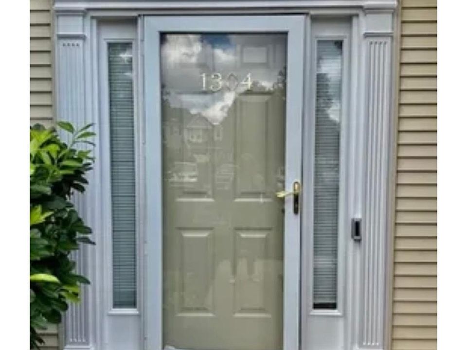 1st image of 1304 Palley Ct #1304