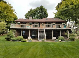 427 Bluff Dr, Middleville, MI 49333