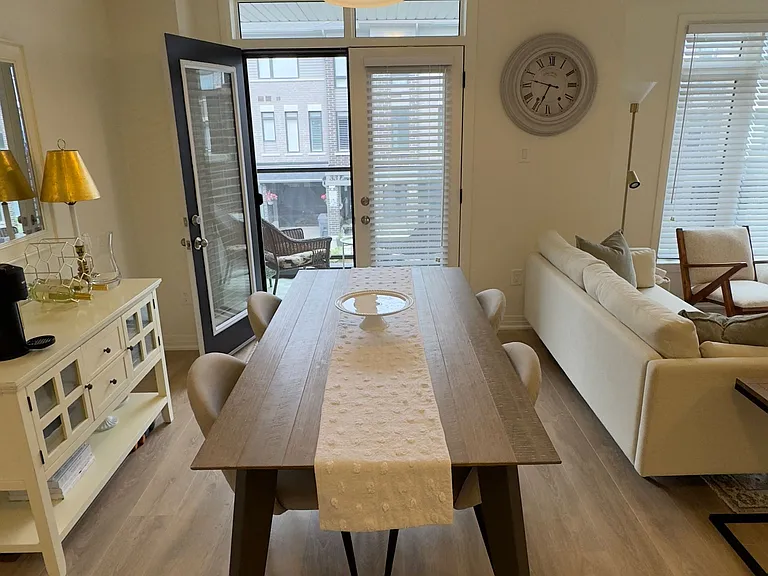 28 Emmas Way W — Photo 14