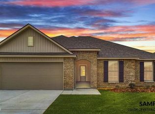 229 S Lakepointe Dr, Lafayette, LA 70506