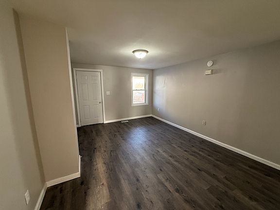 5th image of 39 Buckingham St Unit 43