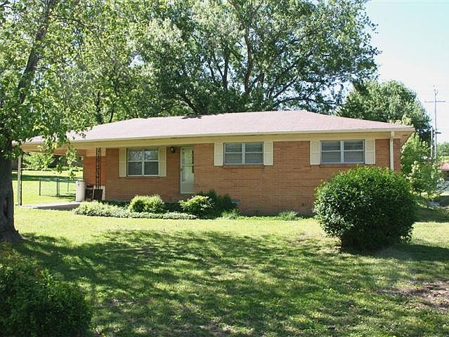 1st image of 840 Hollow Creek Dr