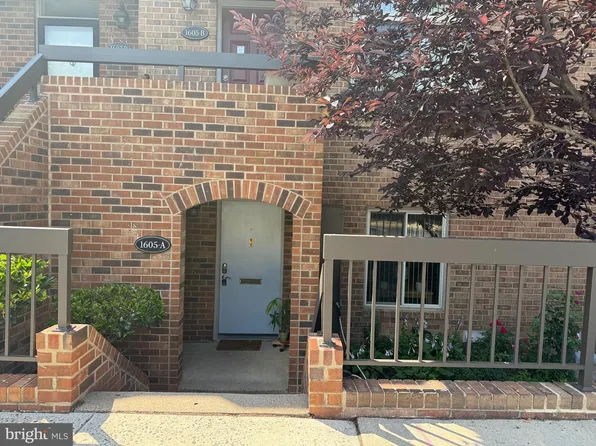 1605 S Hayes St #1, Arlington, VA 22202