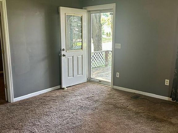 5th image of 608 S Jefferson St