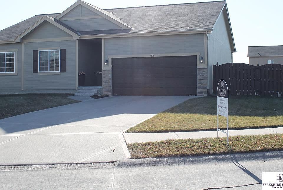 1st image of 4876 N 162nd St