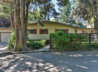 6827 SW 4th Ave, Portland, OR 97219